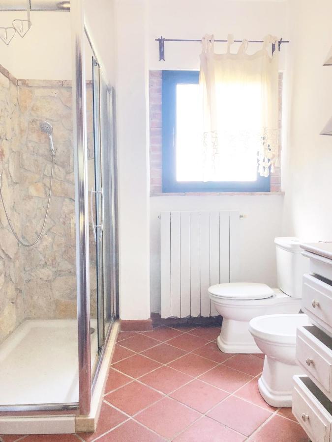 Relais Casale Il Poggetto - Olivo 1 By Zoom In Earth Lägenhet Cecina  Exteriör bild